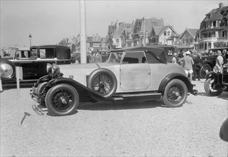 Invicta 2-door drophead coupe at the Boulogne Motor Week, France, 1928. Artist: Bill Brunell.