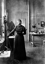 Marie Curie, Polish-born French physicist in her laboratory, 1912. Artist: Unknown