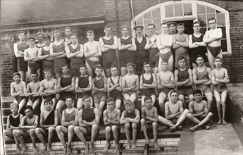 Rowntree?s Boys Life Saving Society,  Yearsley Baths, York, Yorkshire,1911. Artist: Unknown