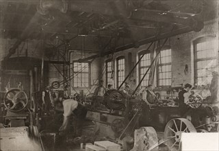 Mechanics? shop, Rowntree Cocoa Works, York, Yorkshire, 1900. Artist: Unknown