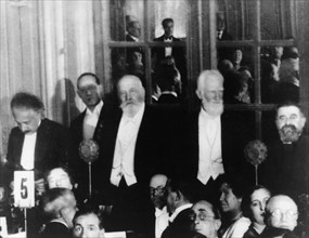Albert Einstein (1879-1955), George Bernard Shaw (1856-1950), and H.G. Wells (1866-1946), 1930. Artist: Unknown