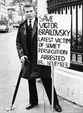 Edward Fox (1937- ), English actor, protesting outside the Soviet Embassy, 1980. Artist: Unknown