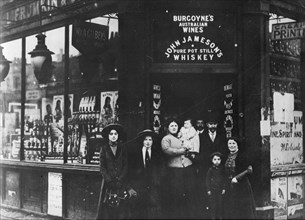 R Frumkin Wine Shop, Commercial Street, London, 1910. Artist: Unknown