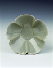 Five-petalled Yaozhou celadon bowl, Five Dynasties-early Northern Song dynasty, 10th century. Artist: Unknown