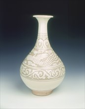 Cizhou type sgraffito yuhuchun vase, early Yuan dynasty, China, late 13th-early 14th century. Artist: Unknown