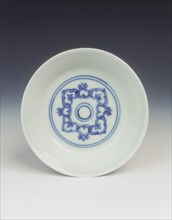Blue and white dish, Ming dynasty, China, 1467-1485. Artist: Unknown