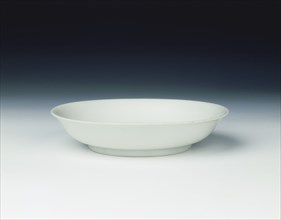 Porcelain saucer with a 'sweet white' glaze, Zhengde period, Ming dynasty, China, 1506-1521. Artist: Unknown