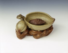 Yixing stoneware brushwasher of peach shape, Qing dynasty, China, 18th century. Artist: Unknown