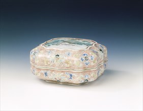 Famille rose seal paste box with landscape, late Qianlong period, Qing dynasty, China, 1775-1795. Artist: Unknown