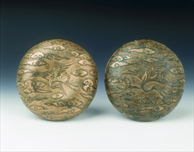 Gilt bronze covered box with crane amid clouds, Ming dynasty, China, 2nd half of 16th century. Artist: Unknown