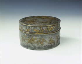 Parcel gilt pewter covered box, early Qing dynasty, China, 1650-1720. Artist: Unknown