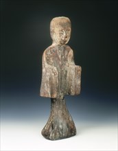 Camphor wood standing female figure, China, c206 BC-c8 AD. Artist: Unknown