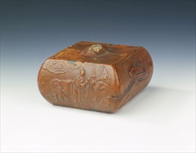 Gourd moulded to the shape of a cube, China, mid-18th century. Artist: Unknown