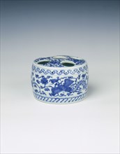 Blue and white brush and ink stand, China, 1522-1566. Artist: Unknown