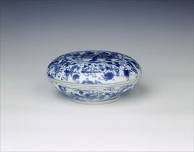 Blue and white seal box, China, 1640-1670. Artist: Unknown