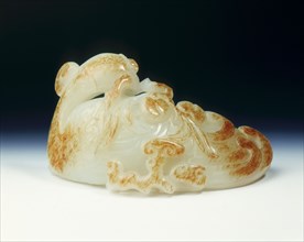 Jade phoenix with peach spray and fungus, Qing dynasty, China, probably first half of 18th century. Artist: Unknown