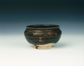 Brown glazed globular stoneware jar, Southern Song or early Yuan dynasty, China, 13th century. Artist: Unknown