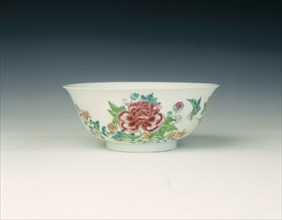 Famille rose bowl with peonies and daisies, Qing dynasty, Yongzheng period, China, 1723-1735. Artist: Unknown