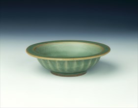 Longquan celadon double fish saucer bowl, Song-Yuan dynasty, China, 13th century. Artist: Unknown
