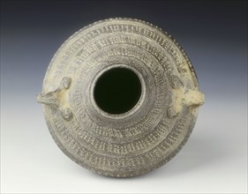 Grey pottery vessel, Warring States period/early Han dynasty, China, 3rd century BC. Artist: Unknown
