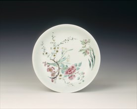 Famille verte/rose plate, Qing dynasty, Yongzheng period, China, 1723-1735. Artist: Unknown