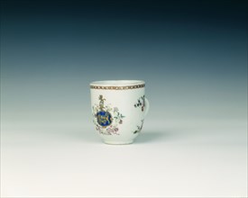 Famille rose armorial cup, Qing dynasty, Qianlong period, China, 1750-1775. Artist: Unknown