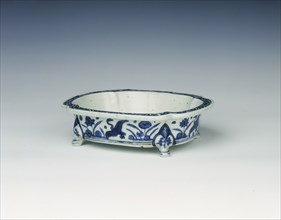 Blue and white narcissus bowl, Ming dynasty, China, 1575-1599. Artist: Unknown