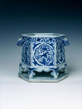 Hexagonal basin with cranes and bagua, Ming dynasty, Wanli period, China, 1572-1620. Artist: Unknown