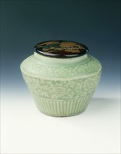 Longquan celadon jarlet, Yuan dynasty, China, 1279-1368. Artist: Unknown