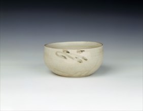 Bowl with cursive underglaze iron brown decoration, Chu Dau kiln, Vietnam, 14th century. Artist: Unknown