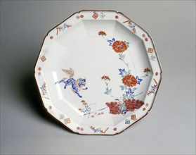 Kakiemon ten-sided bowl with shi-shi, Japan, late 17th century. Artist: Unknown