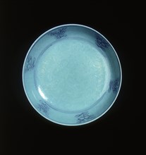 Plate with overglaze turquoise foliated dragons, Wanli period, Ming dynasty, China, 1572-1620. Artist: Unknown
