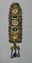 Gold Roman hair ornament, set with sapphires, emeralds, and pearls, 3rd century. Artist: Unknown