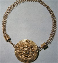 Roman gold pendant. Artist: Unknown