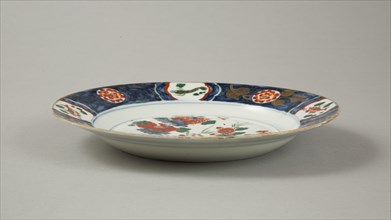 European copy of Chinese Imari plate, 20th century. Artist: Unknown.