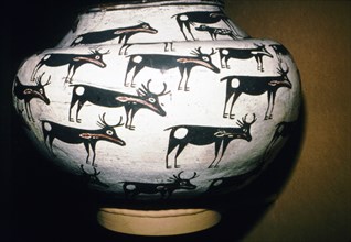 Pot Showing Deer,  Zuni Tribe, Pueblo Indian. Artist: Unknown.