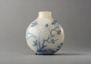White glass snuff bottle with blue overlay, China, Qing dynasty, 1644-1911. Creator: Unknown.