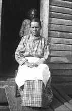 Julie Boone, Micaville, Yancey County, North Carolina, USA, 1916-1918. Artist: Cecil Sharp