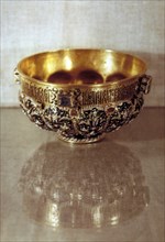 The gold cup of Tsar Alexis Mikhailovich, 17th century. Artist: Unknown