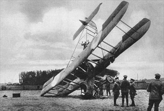 A British Vickers Vimy biplane, crashed south-west of Lille, France, World War I, 1917. Artist: Unknown