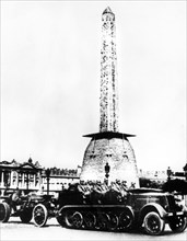 German artillery driving through the Place de la Concorde, Paris, 1940. Artist: Unknown