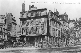 Postcard showing damage to Deffieux Restaurant, Porte St.-Martin, after the 1871 Paris Commune. Artist: Unknown