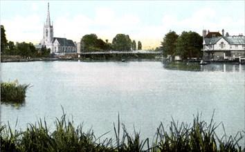 Marlow Bridge and Church, Buckinghamshire, 20th Century. Artist: Unknown