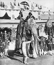 The Prince of Wales with the Maharajah of Gwalior during his Indian tour, 1921. Artist: Unknown