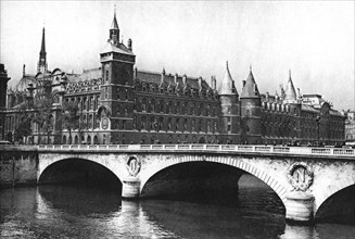 View of the Courts of Justice and the Pont Neuf from the River Seine, Paris, 1931.Artist: Ernest Flammarion
