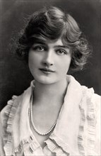 Lily Elsie (1886-1962), English actress, early 20th century.Artist: Rita Martin