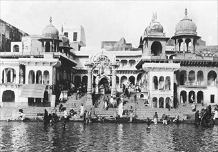 Bathing ghat on the Yamuna River, Muttra, 1917. Artist: Unknown