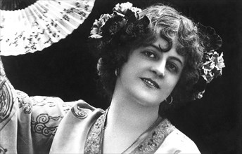 Marie Studholme (1875-1930), English actress, 1900s.Artist: HJ Whitlock