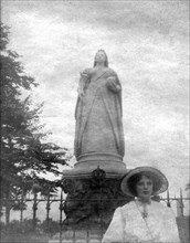 Queen Victoria's statue, College Green, Bristol, 20th century. Artist: Joseph Edgar Boehm
