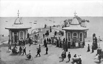 The pier, Worthing, West Sussex, c1900s-c1920s. Artist: Unknown